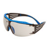 3M Schutzbrille SecureFit 400X die Dunklungsstufe der Gläser passt sich je nach Lichtverhältnis an