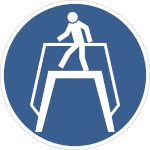 Gebotsschild Übergang benutzen