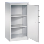 C+P feuergeschützter Stahl-Flügeltürenschrank Certos mit 2 Einlegeböden aus Stahl lackiert, mit hoher Traglast von 70 kg