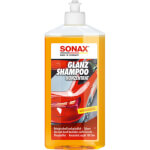 Sonax Glanzshampoo Konzentrat löst Schmutz ohne Wachs-Schutzschicht auf dem Lack anzugreifen