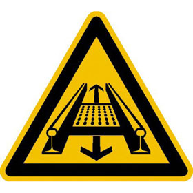 Warnschild Warnung vor Gefahren durch eine Frderanlage im Gleis