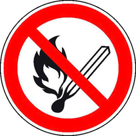Verbotsschild Keine offene Flamme, Feuer, offene Zündquelle und Rauchen verboten