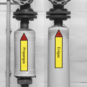 Rohrleitungskennzeichn. / Pfeilschild auf Bogen Gruppe IV Brennbare Gase (gelb,  rot) in verschiedenen Versionen