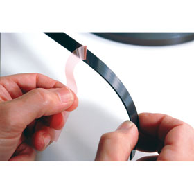 Befestigungsmaterial Schilderzubehör Magnetband PERMAFLEX 928, selbstklebend,