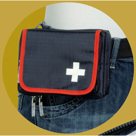 Erste-Hilfe-Verbandtasche Travel, mehrere aufklappbare Innentaschen,