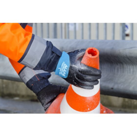 Mapa Temp-Ice 700 Kälteschutzhandschuh schwarz blau Hervorragender Grip und sehr Abriebfeste Beschichtung